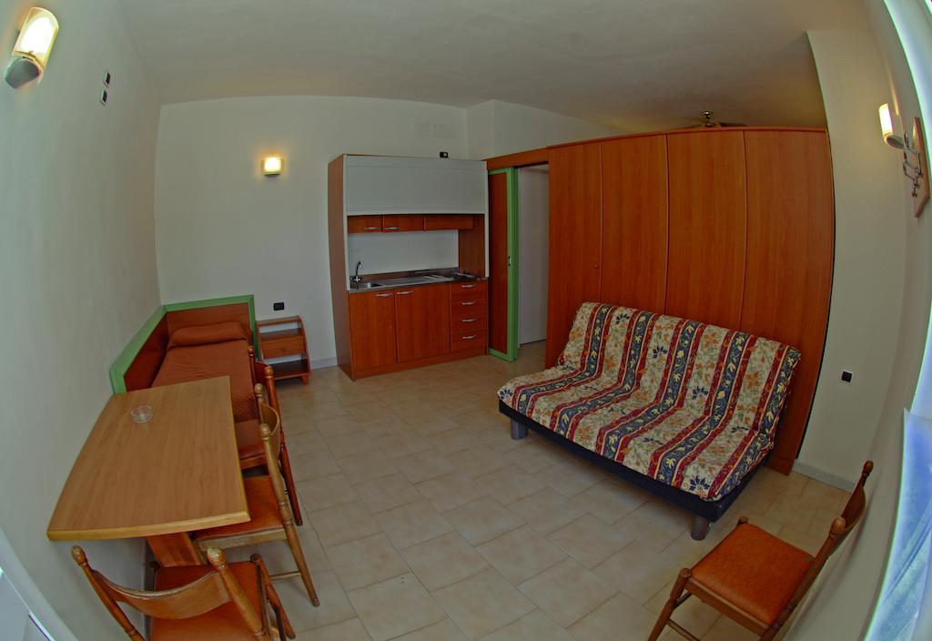 Hotel Villaggio Club Altalia Residence Brancaleone Δωμάτιο φωτογραφία