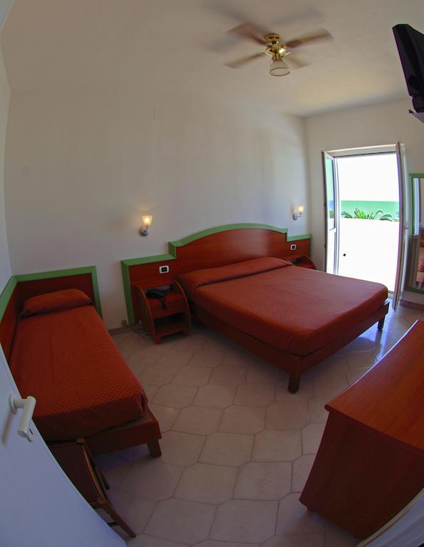 Hotel Villaggio Club Altalia Residence Brancaleone Δωμάτιο φωτογραφία